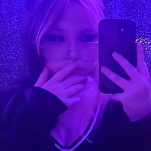 Meet your Posher, Carlee